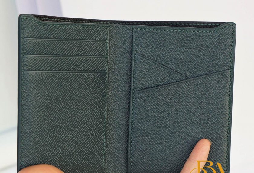 Ý nghĩa phong thuỷ của ví da thật