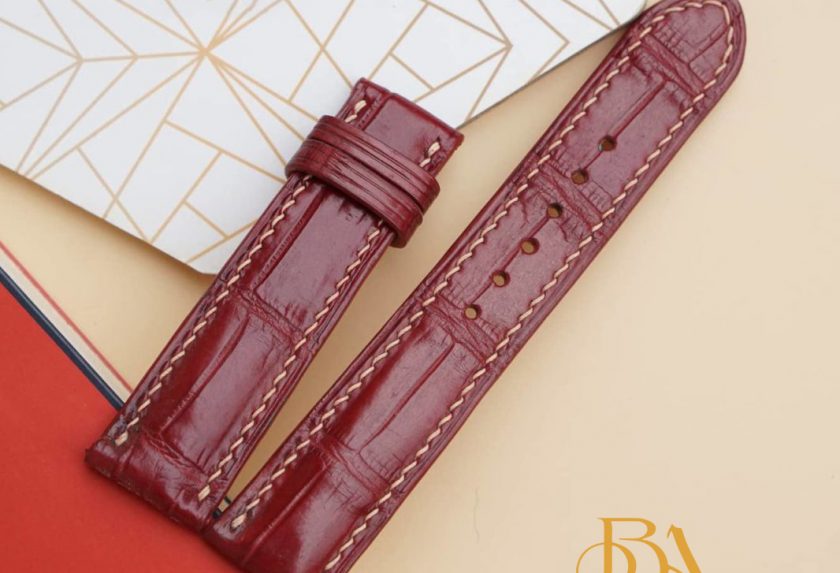 Dây da cá sấu luôn là lựa chọn số 1 cho những mẫu đồng hồ xa xỉ