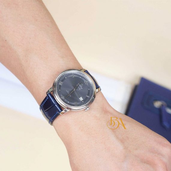 Dây da đồng hồ có mùi hôi, nguyên nhân và cách xử lý?