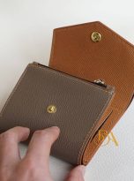 vi gap ba da be Epsom nhap khau mau xam cat (1)