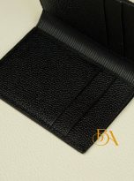 vi nam dang dung da bo Epi mau den (1)