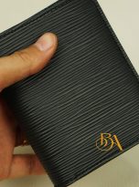 vi nam dang dung da bo Epi mau den (2)