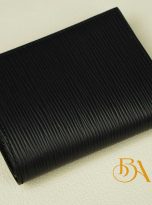 vi nam dang dung da bo Epi mau den (4)