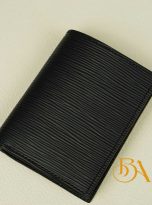 vi nam dang dung da bo Epi mau den (6)