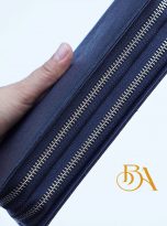 Clutch cam tay da Epsom mau xanh navy (2)