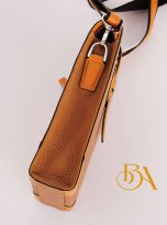 Tui-deo-cheo-da-bo-Milled-mau-nau-vang-(14)