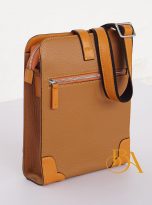 Tui-deo-cheo-da-bo-Milled-mau-nau-vang-(4)