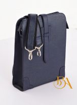 Tui-deo-cheo-da-bo-Milled-mau-xanh-navy-(2)