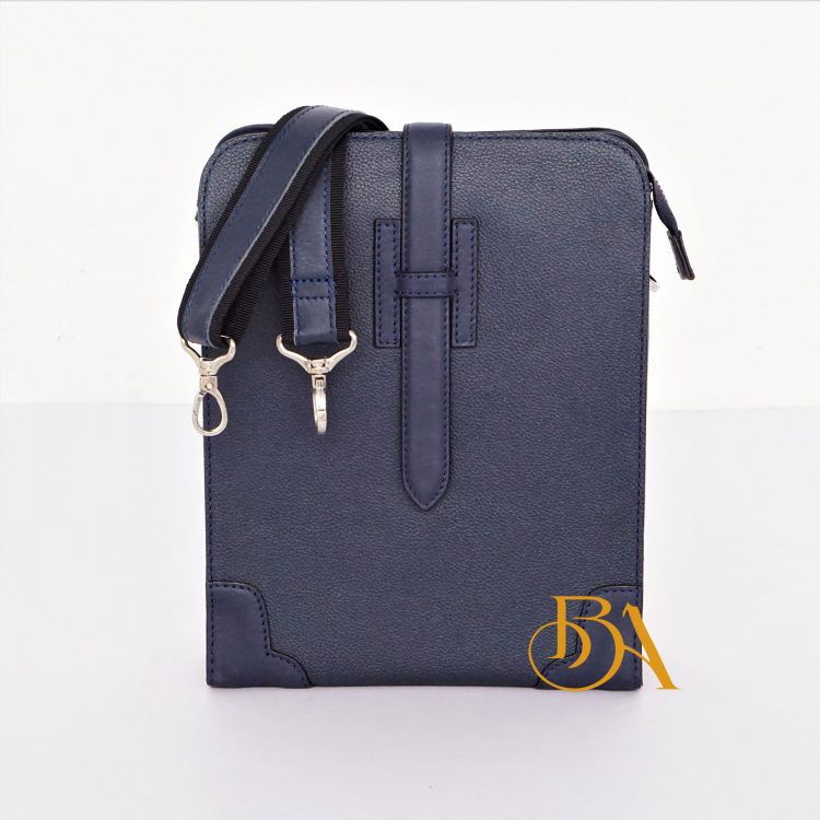 Túi Da Bò Đeo Chéo Màu Xanh Navy. Túi Xách Công Sở Nam Da Thật M021