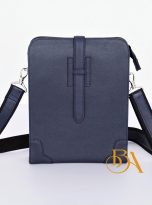 Tui-deo-cheo-da-bo-Milled-mau-xanh-navy-(9)