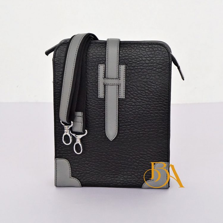 Túi Da Bò Đeo Chéo Màu Đen. Túi Xách Công Sở Nam Da Thật M018