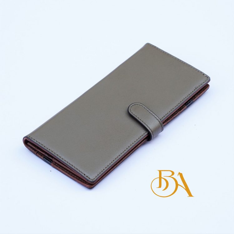 Ví Da Bò Cầm Tay Màu Xanh Oliu. Ví Dài Da Thật M063