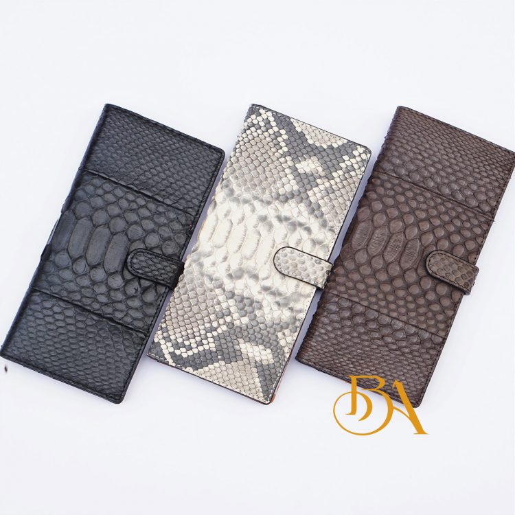 Ví Dài Da Trăn Nhập Khẩu. Ví Dài Da Thật Màu Trắng M062