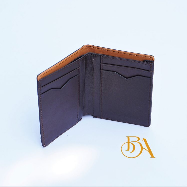 Ví Da Bò Nhập Khẩu Màu Nâu Đậm Phối Vàng. Ví Nam Da Thật Dáng Đứng M051