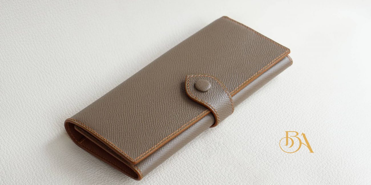 Ví dài cho nữ, những sai lầm khi chọn mua ví dài của chị em