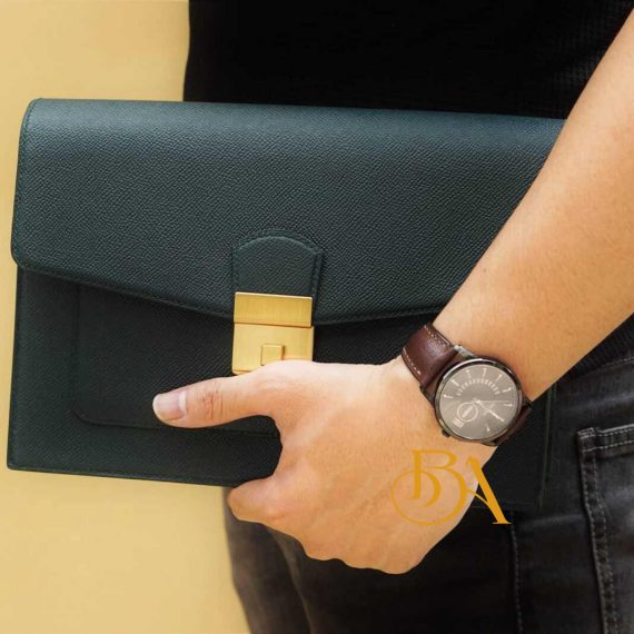 Clutch Da Thật – Phụ Kiện “Gây Bão” Của Quý Ông Hiện Đại