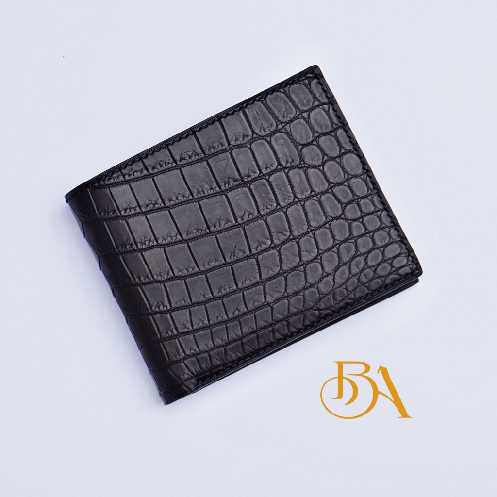Ví nam da cá sấu handmade màu đen