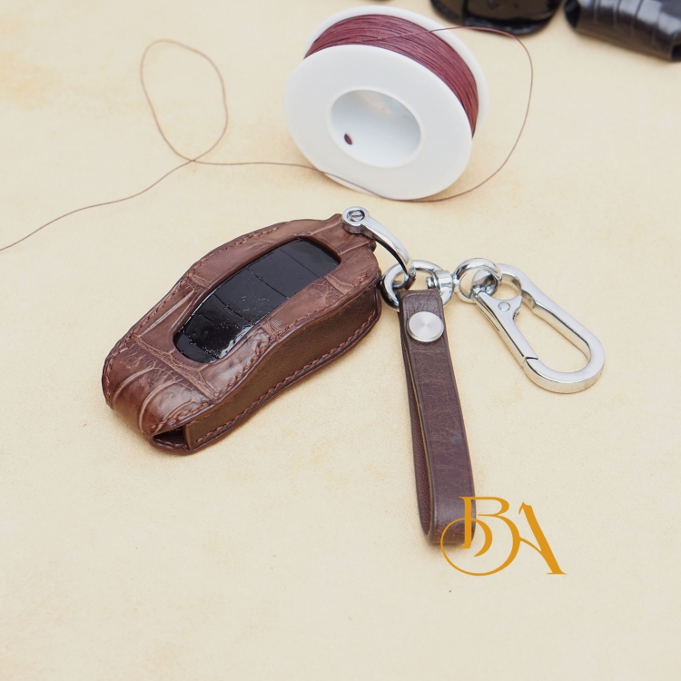 Bao chìa khóa Porsche Panamera, Cayenne, Carrera, Caymen, Macan, 911 da cá sấu CLC08